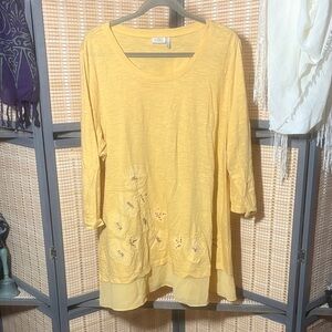 LoGo by Lori Goldstein Yellow Tunic w/ Embroidered and Beaded Embellishments